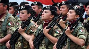 8 marzo: il valore e il coraggio delle donne in uniforme