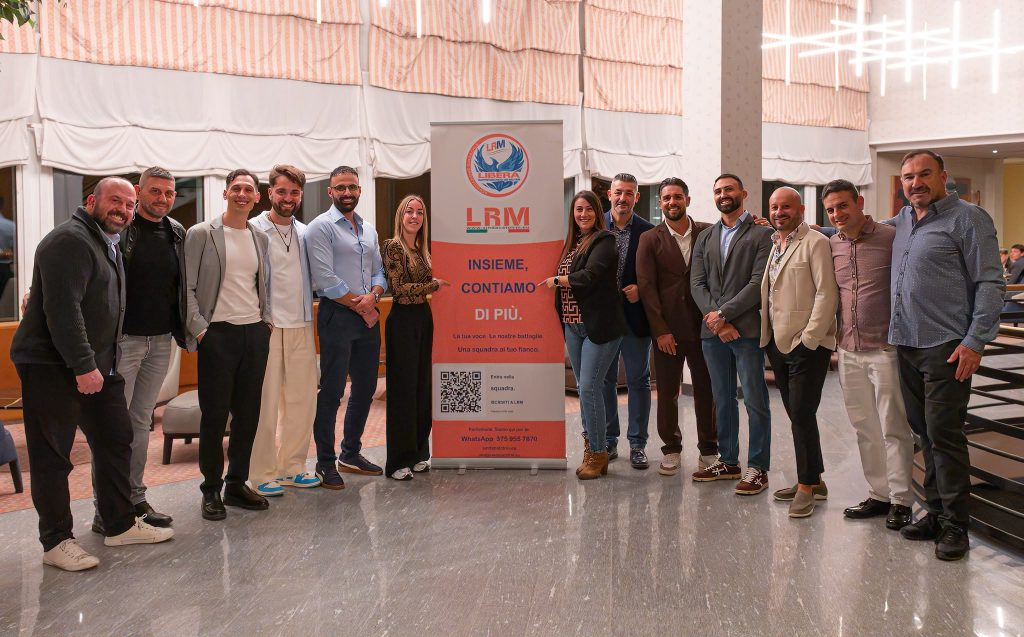 Foto di gruppo dei partecipanti alla prima edizione di Via Emilia, convegno regionale LRM